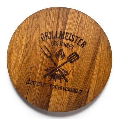 Eichenholz-Schneidebrett „Grillmeister des Jahres“ – graviert & personalisierbar