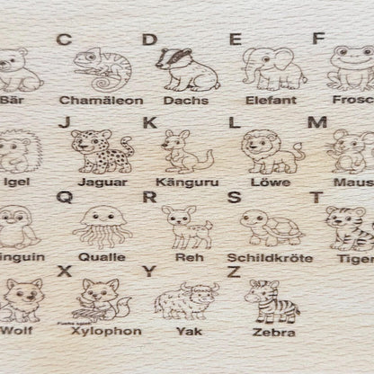 Tier-ABC Brett aus Holz, lasergraviert mit süßen Tiermotiven zu jedem Buchstaben, Lernhilfe für Vorschule, Kindergarten und Grundschule.